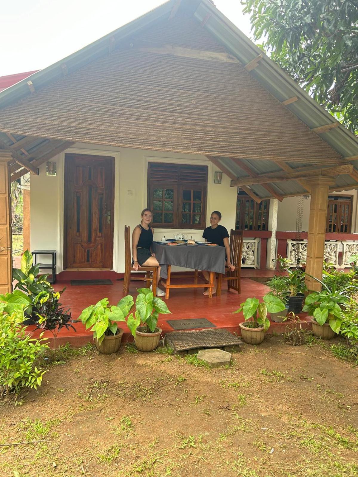 Jungle Eco Lodge & Safari Sigiriya Exterior photo